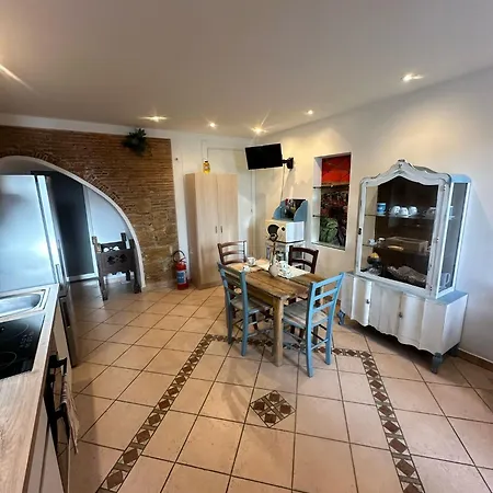 Sikulino Apartment *